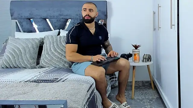 Zack Froone online show from 11/15/25, 03:27