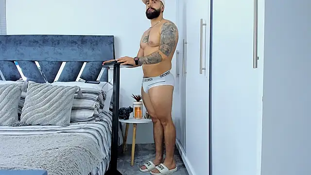 Zack Froone online show from 11/06/25, 01:59