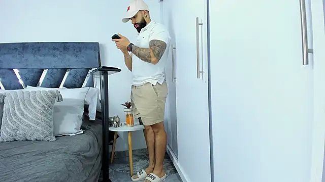 Zack Froone online show from 12/05/25, 12:15