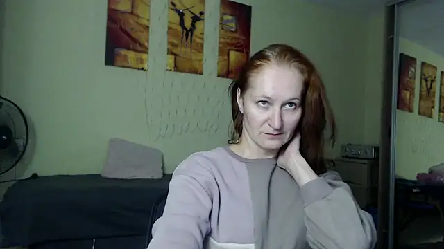 AmellyGrand online show from 10/13/25, 06:09