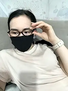 I AM NOT A SLUT online show from 04/10/26, 08:54