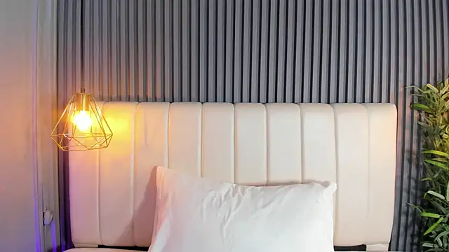 SaraRiley online show from 02/19/26, 11:01