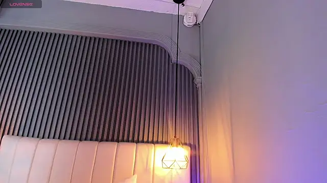 SaraRiley online show from 01/10/26, 10:49