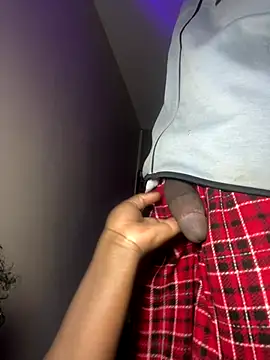 skiihot online show from 09/27/25, 07:53