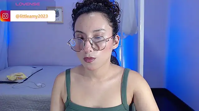 Snapshot of little__amy_ chatting on 03/19/25, 12:26 little amy online show from 03/19/25, 12:26