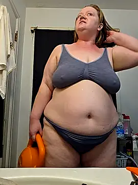 Snapshot of virgieblanca chatting on 10/04/25, 04:36 virgieblanca online show from 10/04/25, 04:36