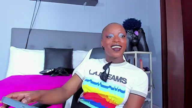 Coco Kiss online show from 04/13/26, 07:07