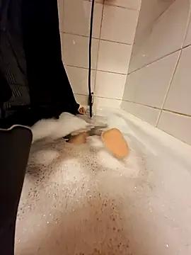 La patronne eva online show from 11/19/25, 10:21