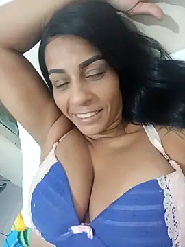 Snapshot of casal7722 chatting on 02/01/25, 01:23 casal7722 online show from 02/01/25, 01:23