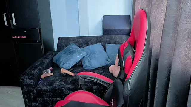 charlotee lovee69 online show from 11/05/25, 07:06