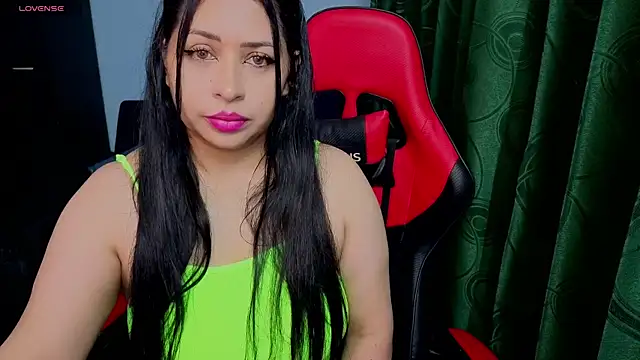 charlotee lovee69 online show from 06/18/26, 12:31