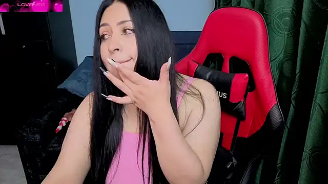 charlotee lovee69 online show from 06/20/26, 01:54