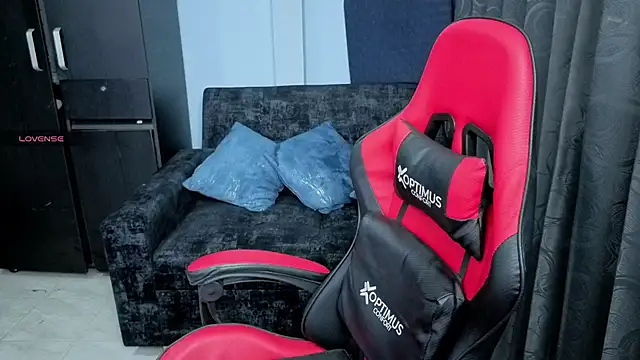 charlotee lovee69 online show from 09/12/25, 03:39