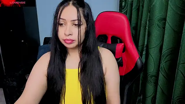 charlotee lovee69 online show from 07/05/26, 04:19