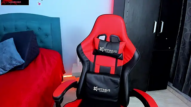 charlotee lovee69 online show from 03/10/25, 12:28