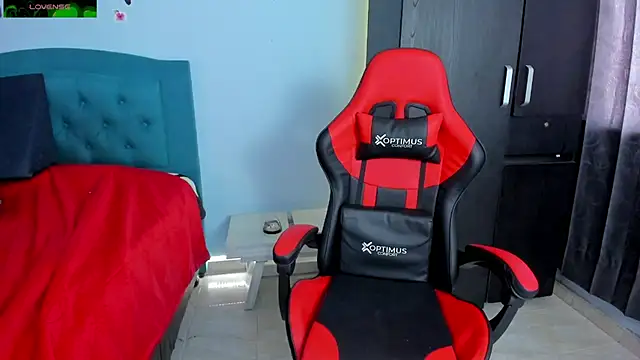 charlotee lovee69 online show from 02/20/25, 08:47