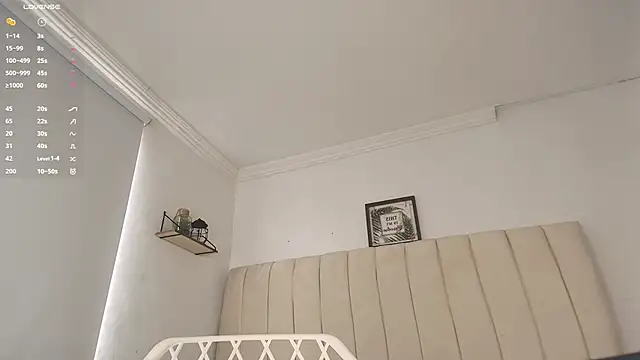 Snapshot of mollyrivera chatting on 12/23/24, 06:05 mollyrivera online show from 12/23/24, 06:05