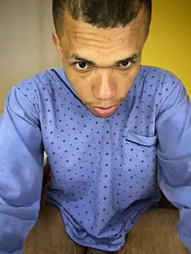MoiseXxx 777 online show from 10/05/25, 01:07