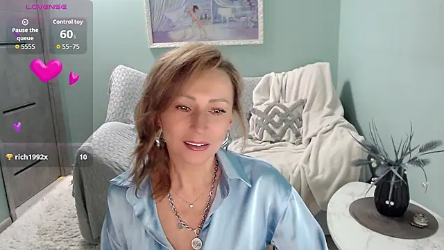 HornyMilf 777 online show from 10/18/25, 06:15