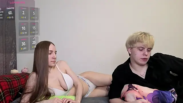 Emily and Ilumi online show from 03/20/26, 04:30