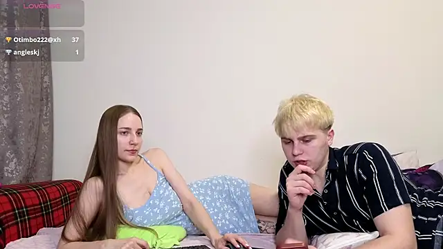 Emily and Ilumi online show from 01/18/26, 07:39