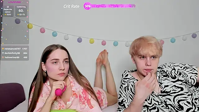 Snapshot of Emily_and_Ilumi chatting on 03/01/25, 04:44 Emily and Ilumi online show from 03/01/25, 04:44