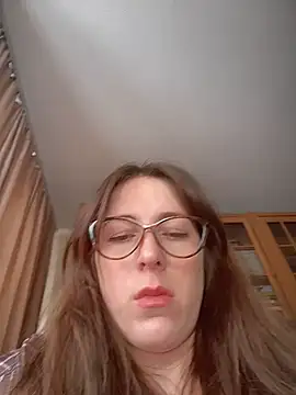 MommmyYummy online show from 05/07/26, 01:58