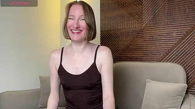 Snapshot of MonikaBos chatting on 07/15/26, 09:33 MonikaBos online show from 07/15/26, 09:33