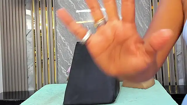 CiaraHarris online show from 11/05/25, 07:17