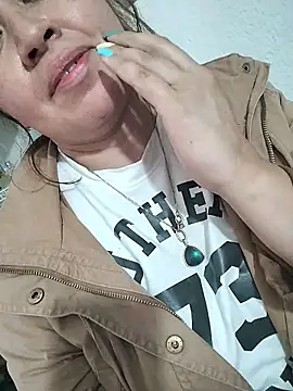 isabellacen online show from 10/16/25, 02:25