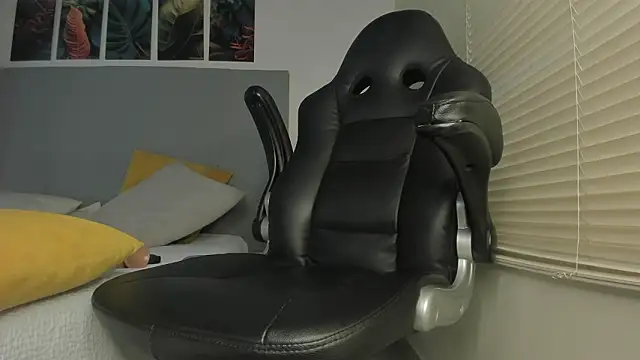 Snapshot of _Molly_rosse_ chatting on 02/04/26, 12:11 Molly rosse online show from 02/04/26, 12:11