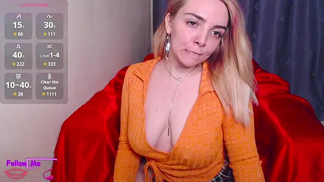 Snapshot of mia-joy chatting on 02/10/25, 04:04 mia-joy online show from 02/10/25, 04:04