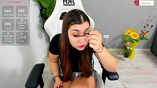 EveEvian online show from 03/09/26, 03:48