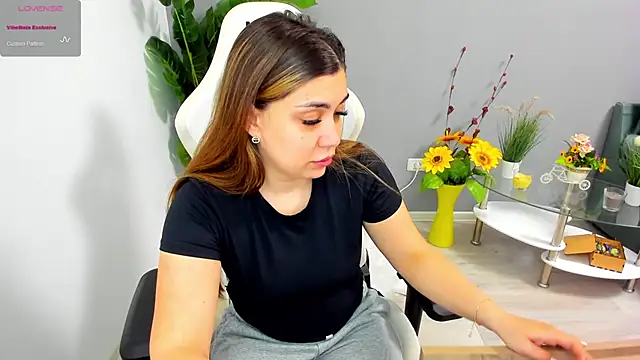 EveEvian online show from 05/12/26, 08:26