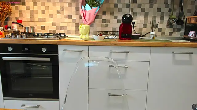 EveEvian online show from 10/04/25, 08:05