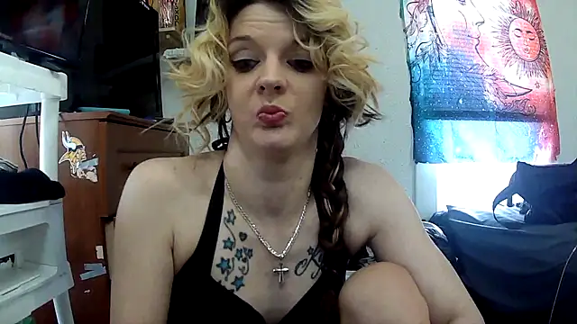 dangereyez0010 online show from 03/30/26, 10:00