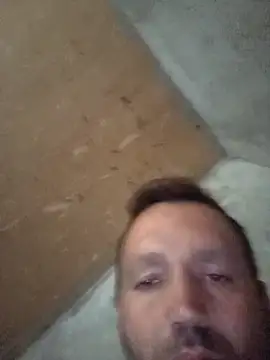 Snapshot of florin421 chatting on 10/18/25, 08:05 florin421 online show from 10/18/25, 08:05