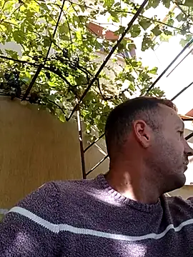 Snapshot of florin421 chatting on 09/18/25, 08:39 florin421 online show from 09/18/25, 08:39