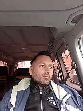 Snapshot of florin421 chatting on 03/31/26, 06:04 florin421 online show from 03/31/26, 06:04