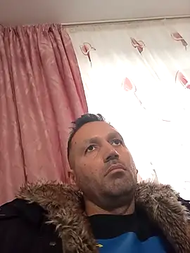 Snapshot of florin421 chatting on 02/23/26, 08:48 florin421 online show from 02/23/26, 08:48