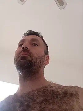 Snapshot of florin421 chatting on 03/17/26, 10:40 florin421 online show from 03/17/26, 10:40
