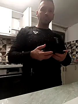 Snapshot of florin421 chatting on 02/24/26, 08:26 florin421 online show from 02/24/26, 08:26