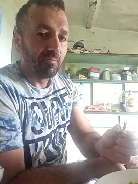 Snapshot of florin421 chatting on 05/21/26, 11:18 florin421 online show from 05/21/26, 11:18