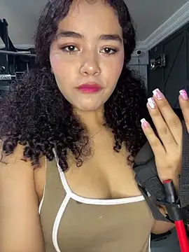Angela lovee online show from 05/08/26, 01:26
