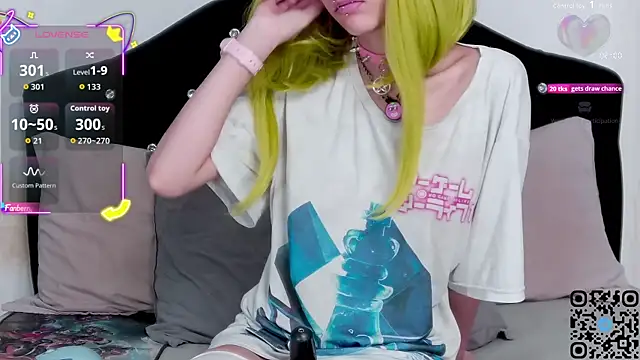 Snapshot of nonawhitemm chatting on 11/16/25, 02:05 nonawhitemm online show from 11/16/25, 02:05