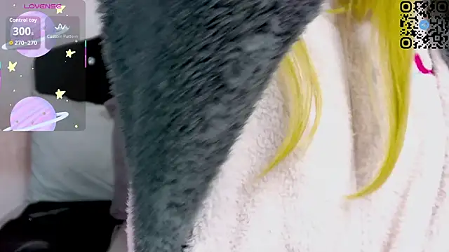 Snapshot of nonawhitemm chatting on 10/20/25, 11:38 nonawhitemm online show from 10/20/25, 11:38