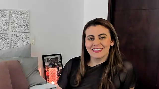 V monse online show from 03/24/26, 04:40