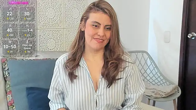 Snapshot of V_monse chatting on 10/04/25, 03:24 V monse online show from 10/04/25, 03:24