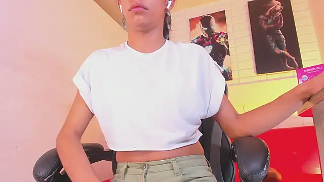 Alahia Rodriguez online show from 11/11/25, 12:33