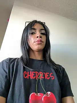 Alahia Rodriguez online show from 10/24/25, 07:13